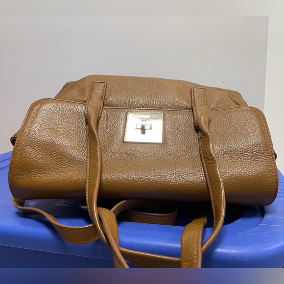 DKNY Brown leather handbag medium size perfect for fall/winter - Picture 6 of 12